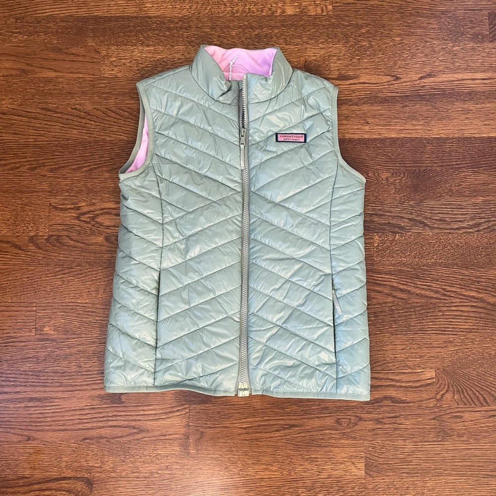 Vineyard Vines Girls Performance Vest NWT - size large (14)